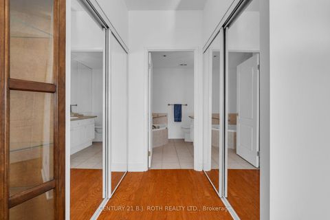 Photo 14 at 1402 - 2 Toronto Street, City Centre, Barrie