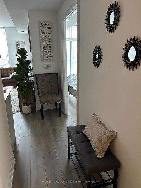 Photo 2 at 10 Gatineau Drive, Beverley Glen, Vaughan