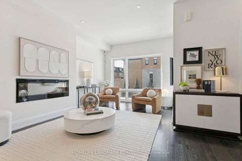 Photo 8 at 59 Kenneth Wood Crescent, Newtonbrook East, Toronto