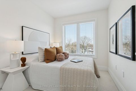 Photo 22 at 59 Kenneth Wood Crescent, Newtonbrook East, Toronto