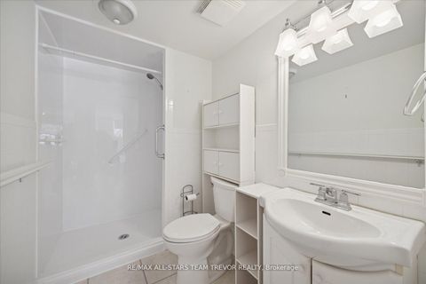 Photo 13 at 204 - 250 Davis Drive, Central Newmarket, Newmarket
