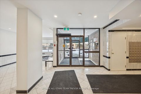 Photo 24 at 204 - 250 Davis Drive, Central Newmarket, Newmarket