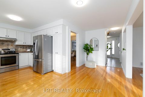 Photo 10 at 36 Ivygreen Road, Keswick North, Georgina