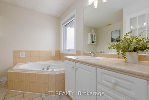 Photo 20 at 36 Ivygreen Road, Keswick North, Georgina