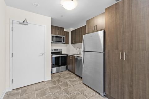 Photo 7 at 43 - 30 Liben Way, Malvern, Toronto