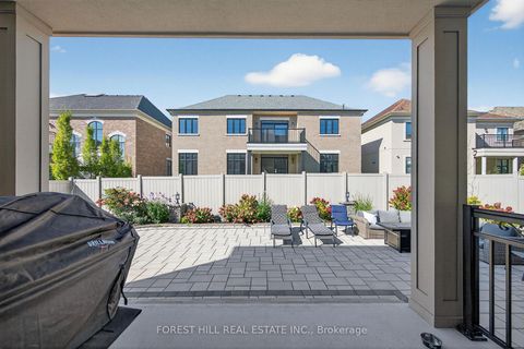 Photo 28 at 71 Sofia Olivia Crescent, Patterson, Vaughan