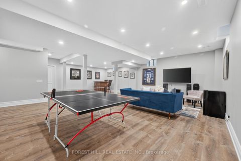 Photo 40 at 71 Sofia Olivia Crescent, Patterson, Vaughan