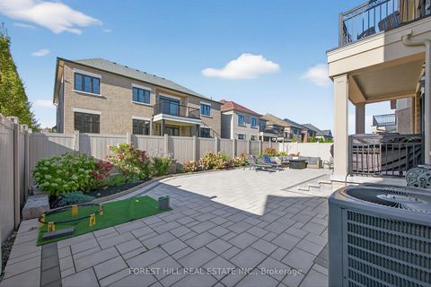 Photo 43 at 71 Sofia Olivia Crescent, Patterson, Vaughan