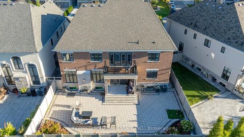 Photo 49 at 71 Sofia Olivia Crescent, Patterson, Vaughan