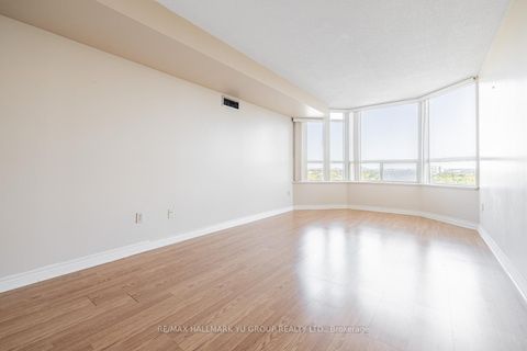 Photo 10 at 1203 - 7 Townsgate Drive, Yorkhill, Vaughan