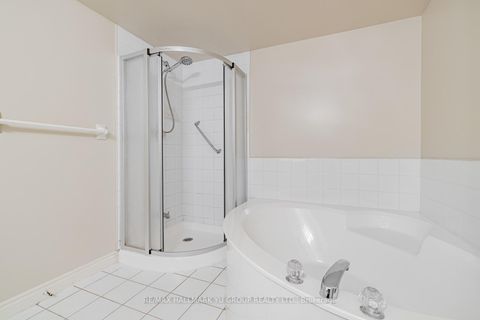 Photo 13 at 1203 - 7 Townsgate Drive, Yorkhill, Vaughan