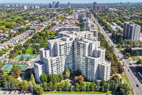 Photo 22 at 1203 - 7 Townsgate Drive, Yorkhill, Vaughan