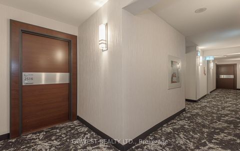 Photo 2 at 2516 - 15 Iceboat Terrace N, Waterfront Communities C1, Toronto