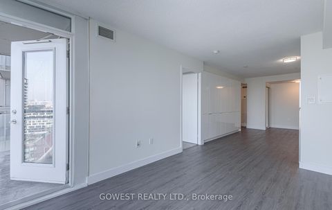 Photo 12 at 2516 - 15 Iceboat Terrace N, Waterfront Communities C1, Toronto