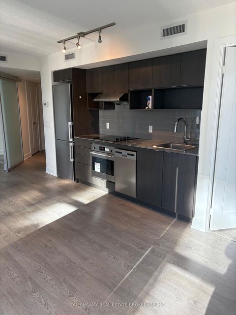 Photo 4 at 1504 - 7 Mabelle Avenue, City Centre West, Toronto