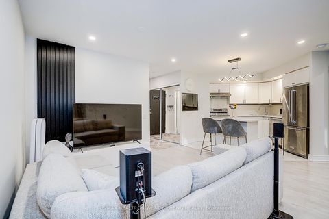 Photo 1 at 314 - 5 Northtown Way, Willowdale East, Toronto