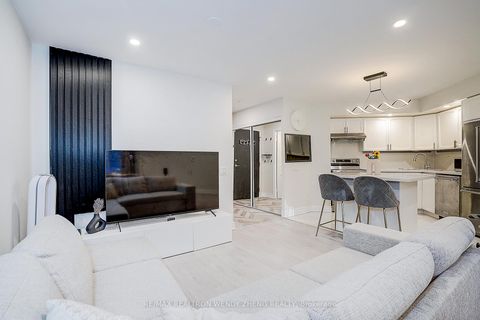 Photo 3 at 314 - 5 Northtown Way, Willowdale East, Toronto