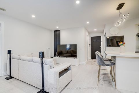 Photo 7 at 314 - 5 Northtown Way, Willowdale East, Toronto