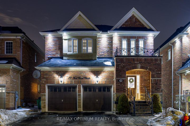 Photo 1 at 19 Teal Crest Circle, Credit Valley, Brampton