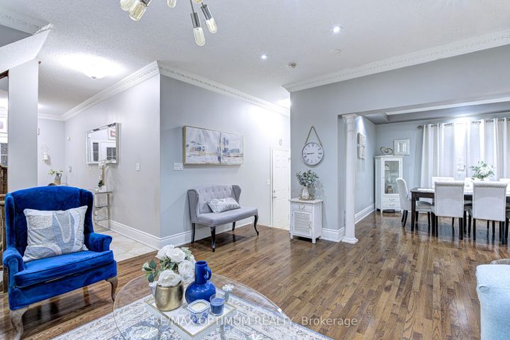 Photo 9 at 19 Teal Crest Circle, Credit Valley, Brampton