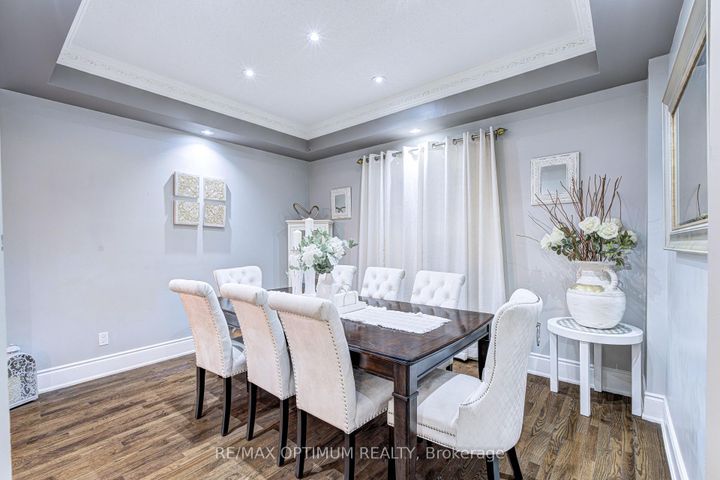 Photo 10 at 19 Teal Crest Circle, Credit Valley, Brampton