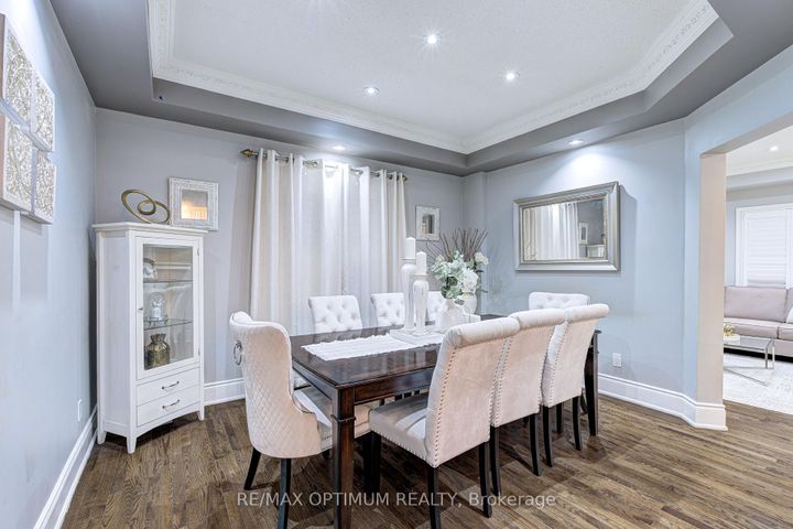 Photo 11 at 19 Teal Crest Circle, Credit Valley, Brampton