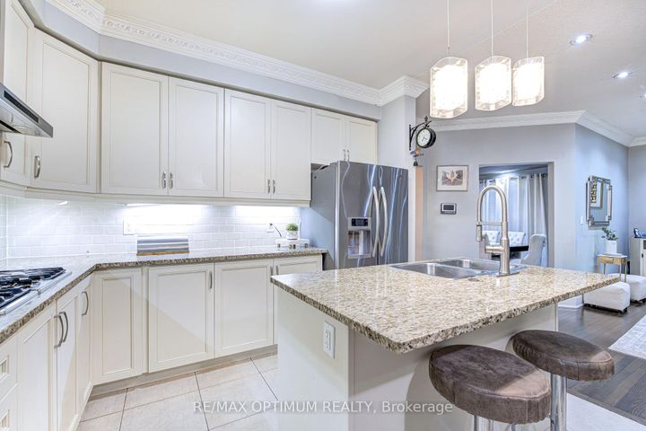 Photo 19 at 19 Teal Crest Circle, Credit Valley, Brampton