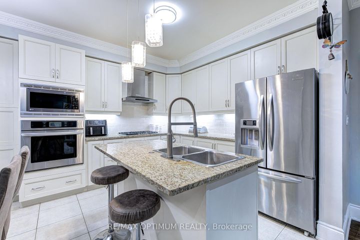 Photo 20 at 19 Teal Crest Circle, Credit Valley, Brampton