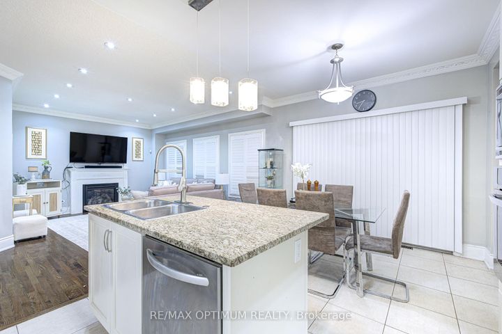 Photo 22 at 19 Teal Crest Circle, Credit Valley, Brampton