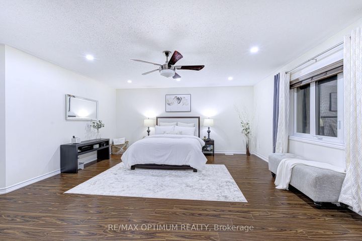 Photo 26 at 19 Teal Crest Circle, Credit Valley, Brampton