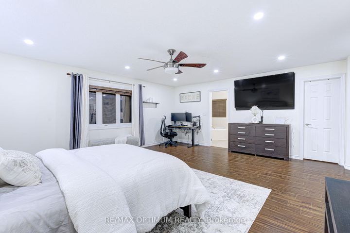 Photo 27 at 19 Teal Crest Circle, Credit Valley, Brampton