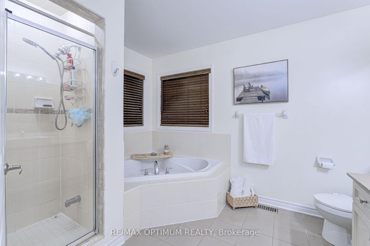 Photo 29 at 19 Teal Crest Circle, Credit Valley, Brampton