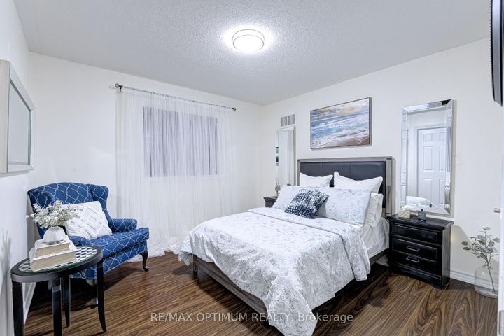 Photo 30 at 19 Teal Crest Circle, Credit Valley, Brampton