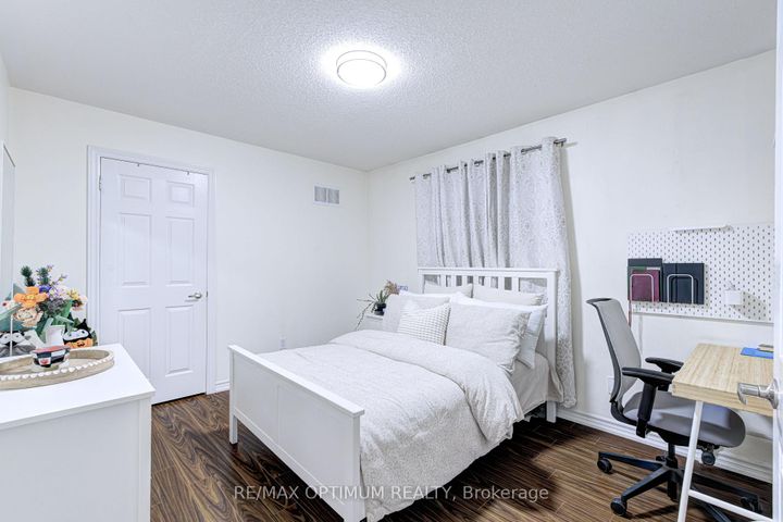 Photo 37 at 19 Teal Crest Circle, Credit Valley, Brampton