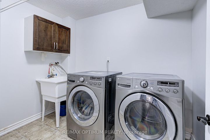 Photo 47 at 19 Teal Crest Circle, Credit Valley, Brampton