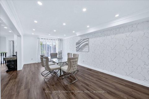 Photo 11 at 200 Yellowood Circle, Maple, Vaughan