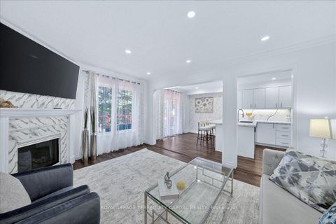 Photo 23 at 200 Yellowood Circle, Maple, Vaughan