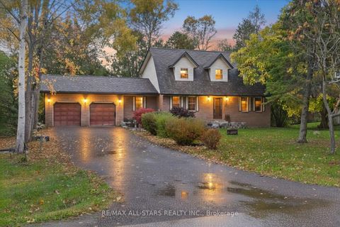 Photo 3 at 62 Evelyn Avenue, Historic Lakeshore Communities, Georgina