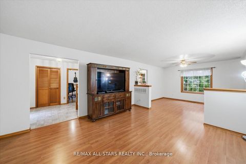 Photo 10 at 62 Evelyn Avenue, Historic Lakeshore Communities, Georgina