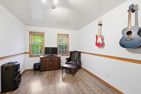 Photo 18 at 62 Evelyn Avenue, Historic Lakeshore Communities, Georgina