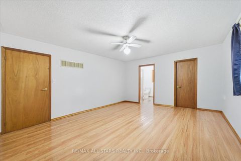 Photo 25 at 62 Evelyn Avenue, Historic Lakeshore Communities, Georgina