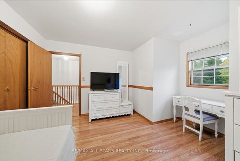 Photo 30 at 62 Evelyn Avenue, Historic Lakeshore Communities, Georgina