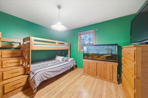 Photo 32 at 62 Evelyn Avenue, Historic Lakeshore Communities, Georgina