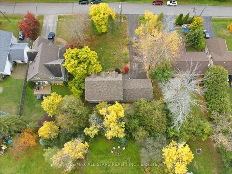 Photo 42 at 62 Evelyn Avenue, Historic Lakeshore Communities, Georgina