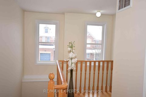 Photo 18 at 7 - 57 Drew Kelly Way, Buttonville, Markham