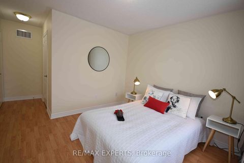 Photo 25 at 7 - 57 Drew Kelly Way, Buttonville, Markham