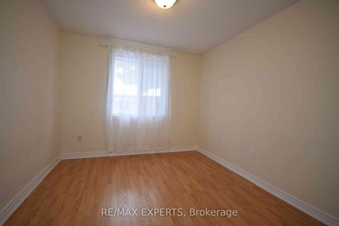 Photo 27 at 7 - 57 Drew Kelly Way, Buttonville, Markham