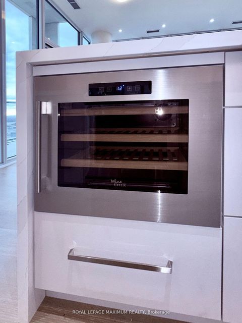 Photo 10 at PH 212 - 9000 Jane Street, Vellore Village, Vaughan