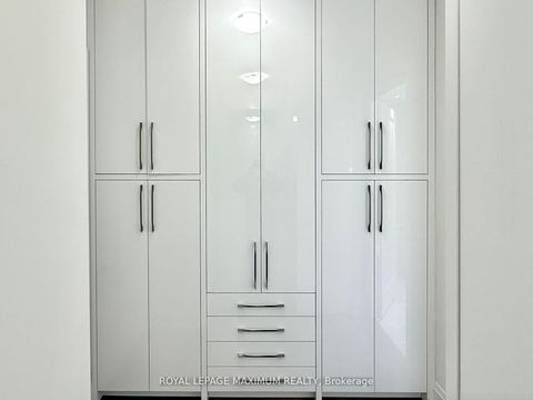 Photo 18 at PH 212 - 9000 Jane Street, Vellore Village, Vaughan