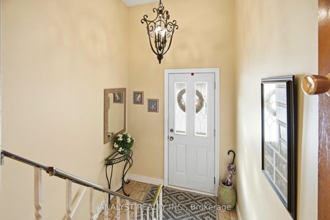 Photo 29 at 15 Debby Court, Pelmo Park W4, Toronto